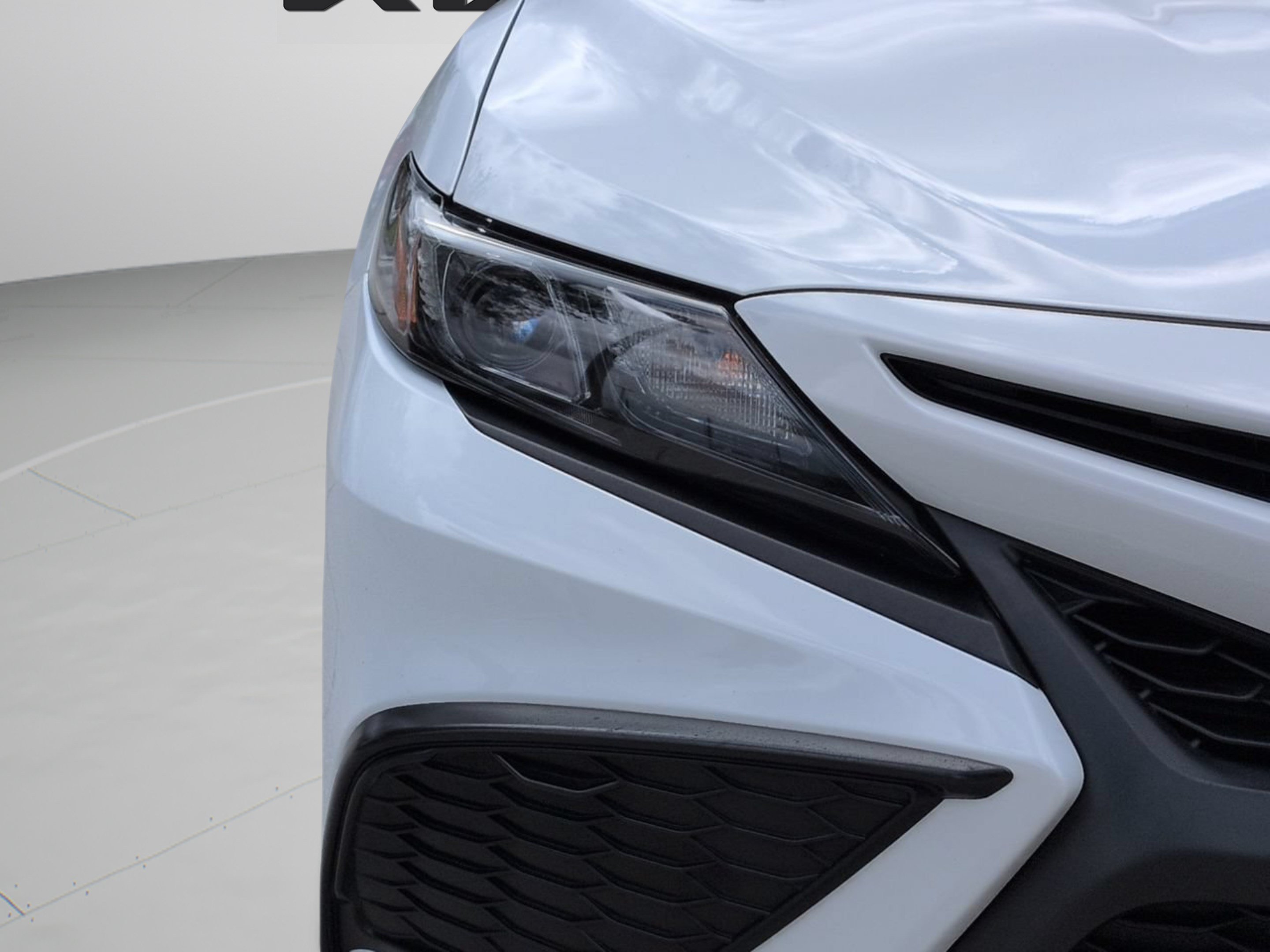 Used 2024 Ice Toyota SE image 11