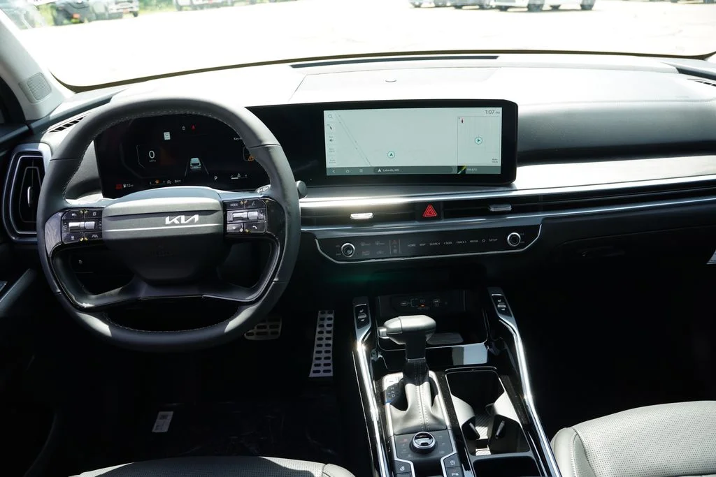 New 2026 Wolf Gray Kia X-Line SX image 14