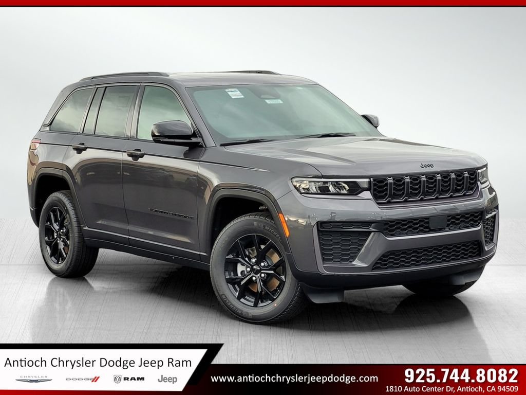 2026 Jeep Grand Cherokee Laredo Altitude 4x4's photo