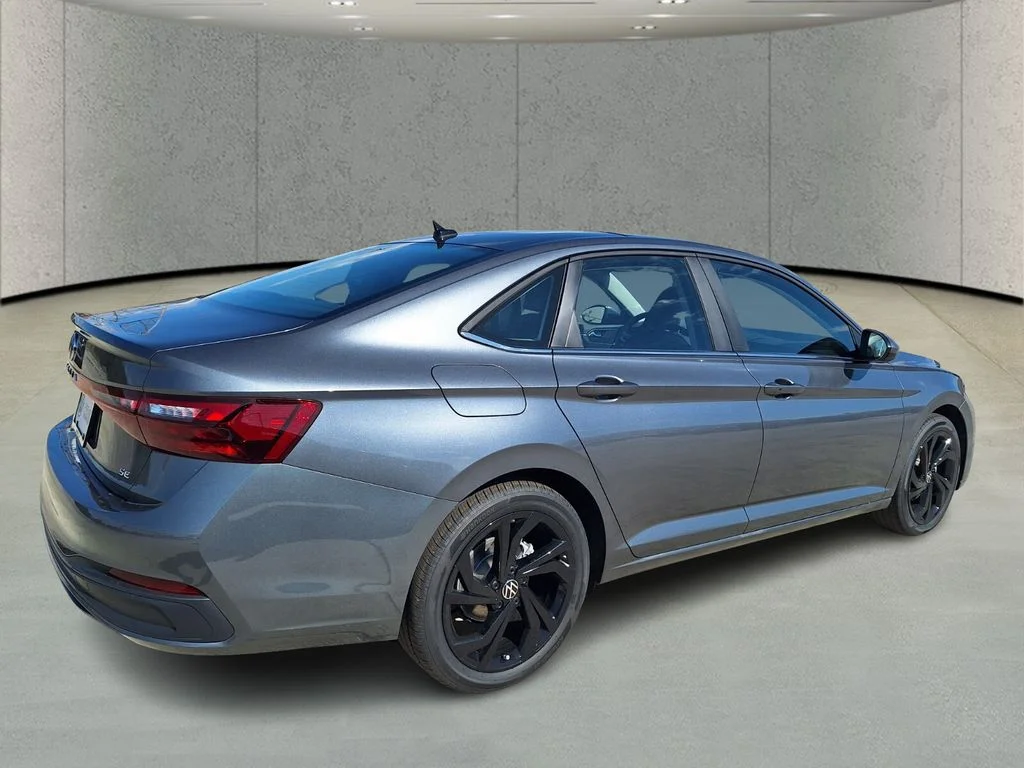 New 2026 Gray Volkswagen 1.5T SE image 5