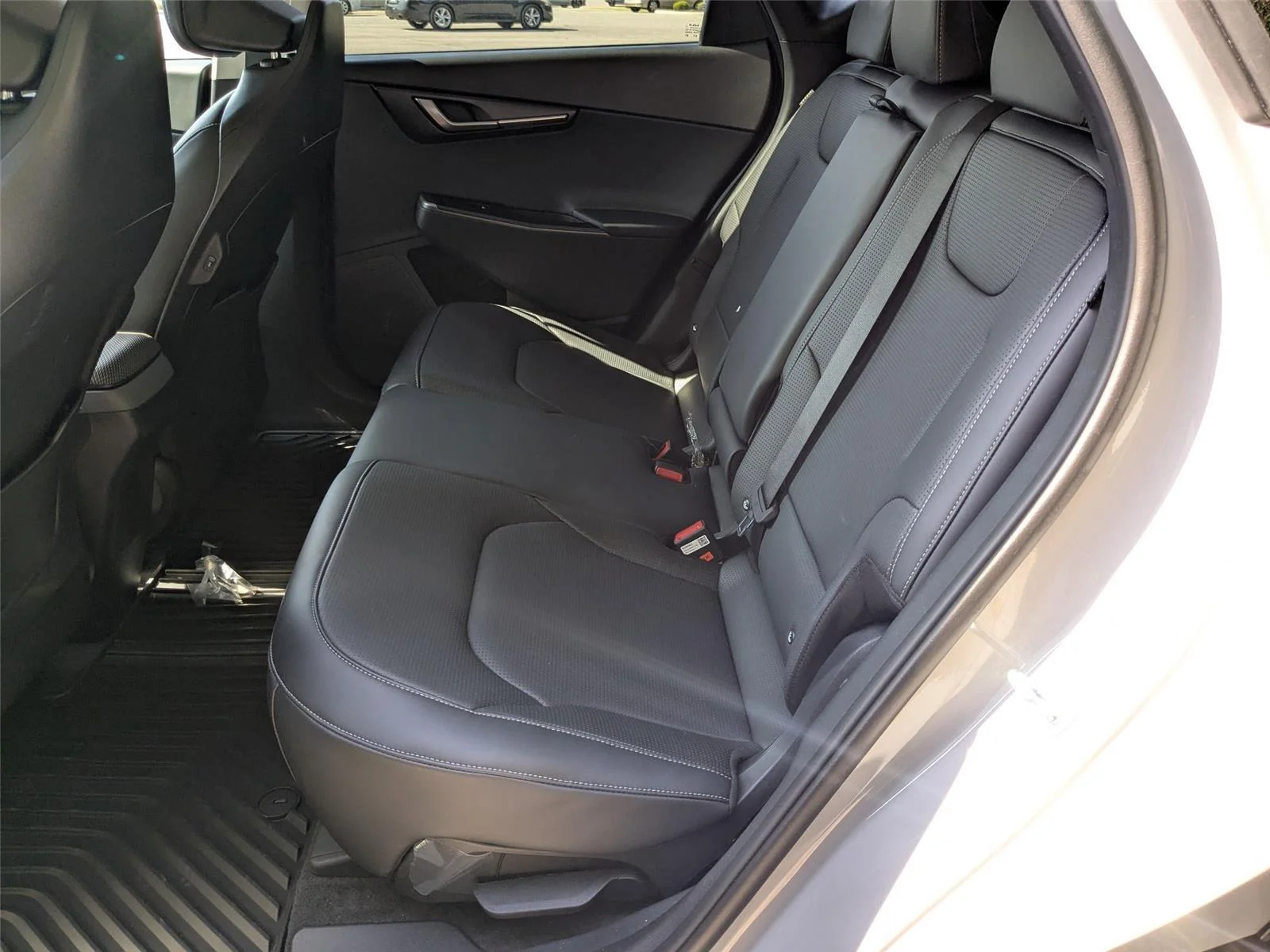 2025 Kia EV6 Wind - Photo 29