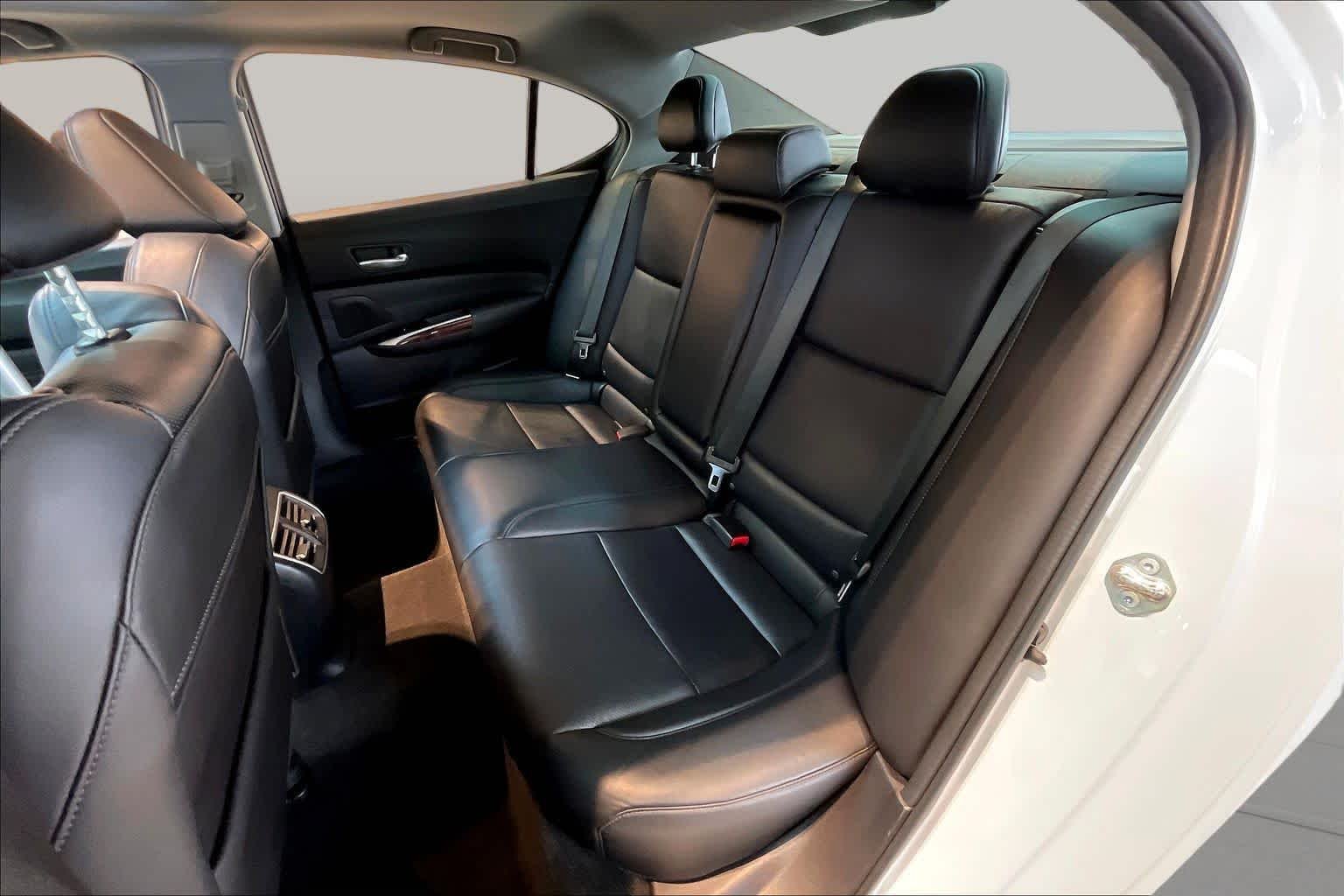 Used 2015 Bellanova White Pearl Acura V6 Tech image 20