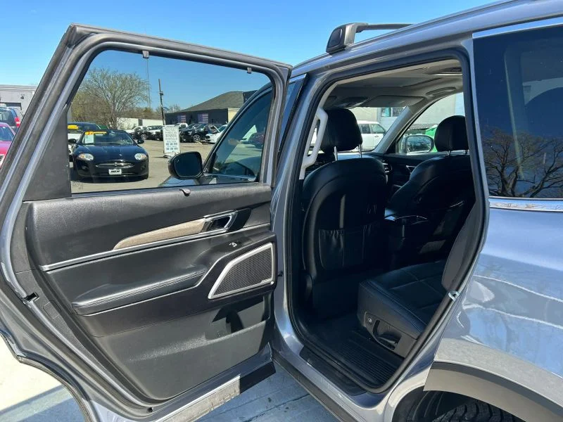 Used 2020 Blue Kia EX Sport Utility 4D image 36