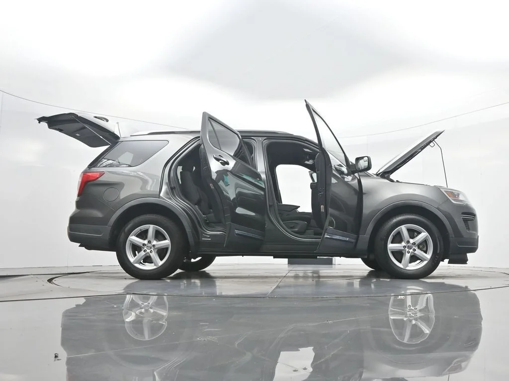 Used 2019 Magnetic Ford XLT image 44