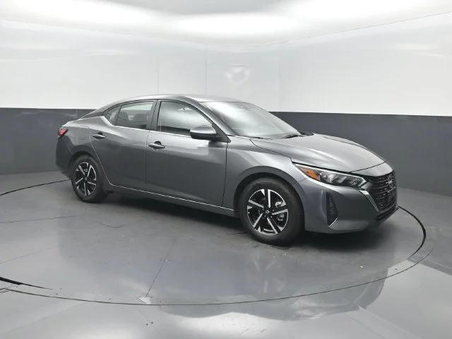 Used 2025 Gray Nissan SV image 29