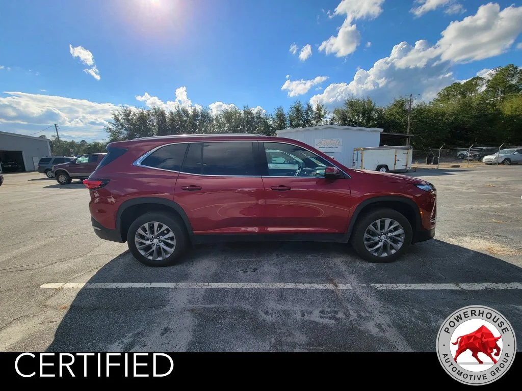 Used 2025 Red Buick Preferred image 6