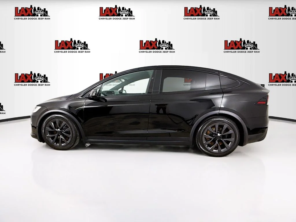 Used 2023 Black Tesla Standard Range image 4