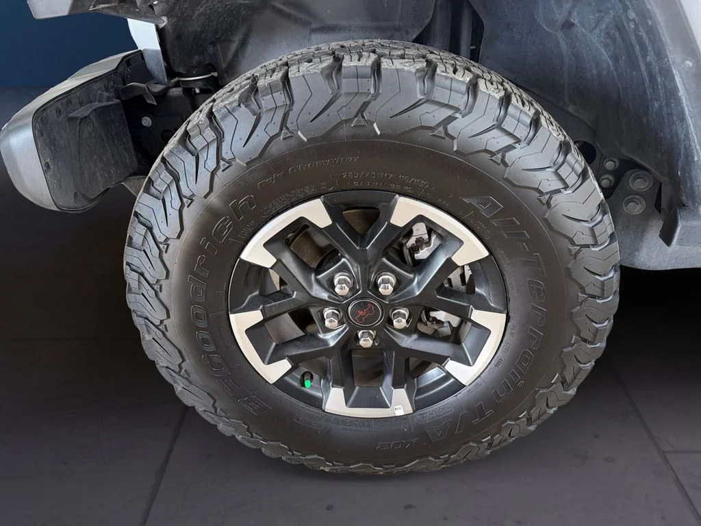 Used 2026 White Jeep Rubicon image 9
