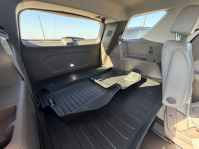 Used 2020 Red Chevrolet Premier image 17
