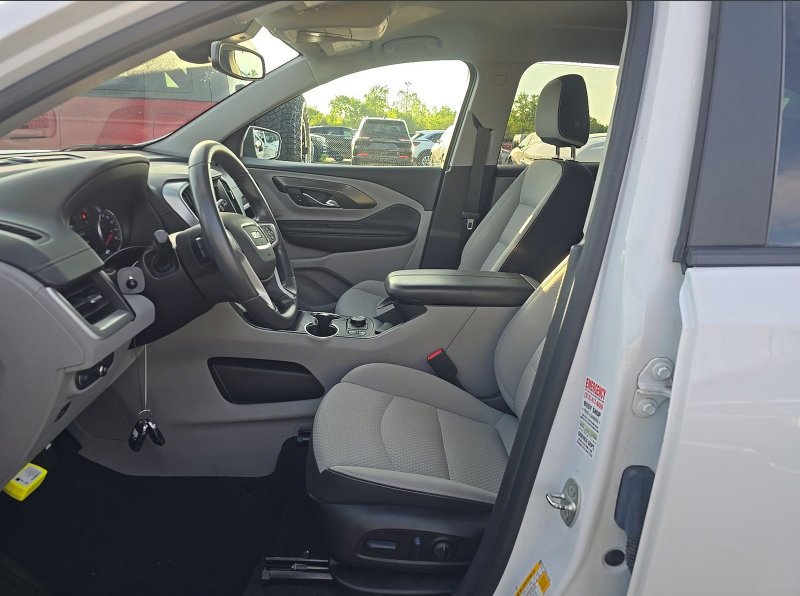 2023 GMC Terrain SLE - Photo 7
