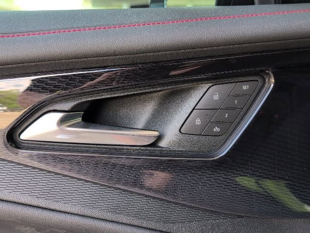 2025 Chevrolet Blazer EV RS - Photo 22