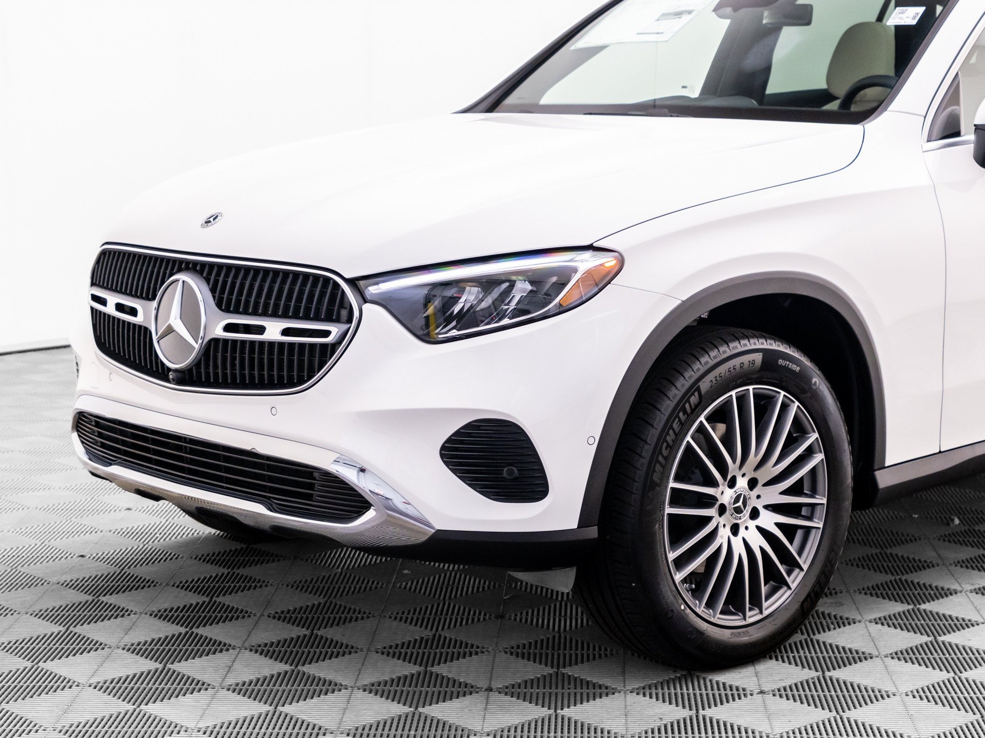 New 2026 White Mercedes-Benz GLC 300 image 35
