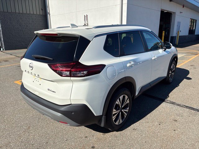 Used 2023 Pearl White Tricoat Nissan SV image 3