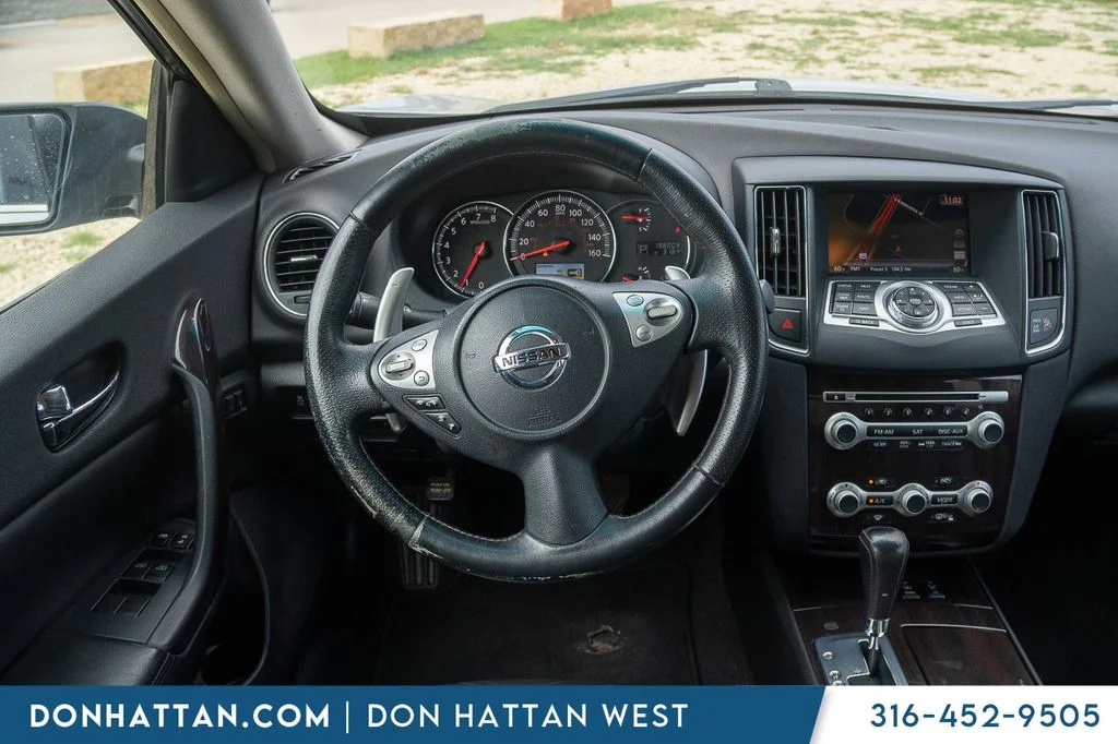 Used 2012 Silver Nissan 3.5 SV image 5