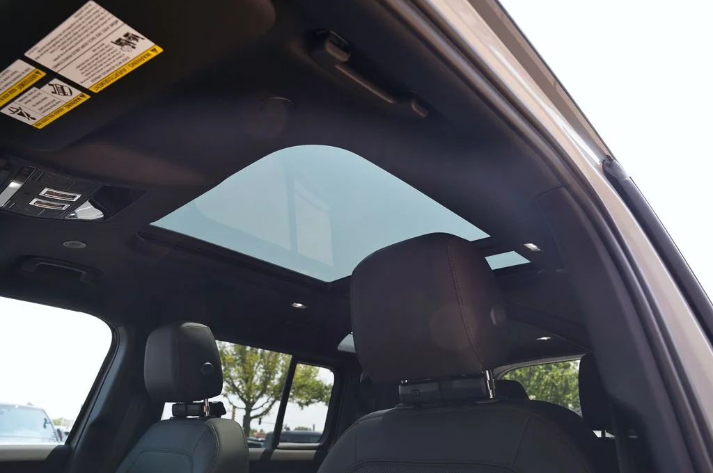 New 2026 Borasco Grey Land Rover S image 13