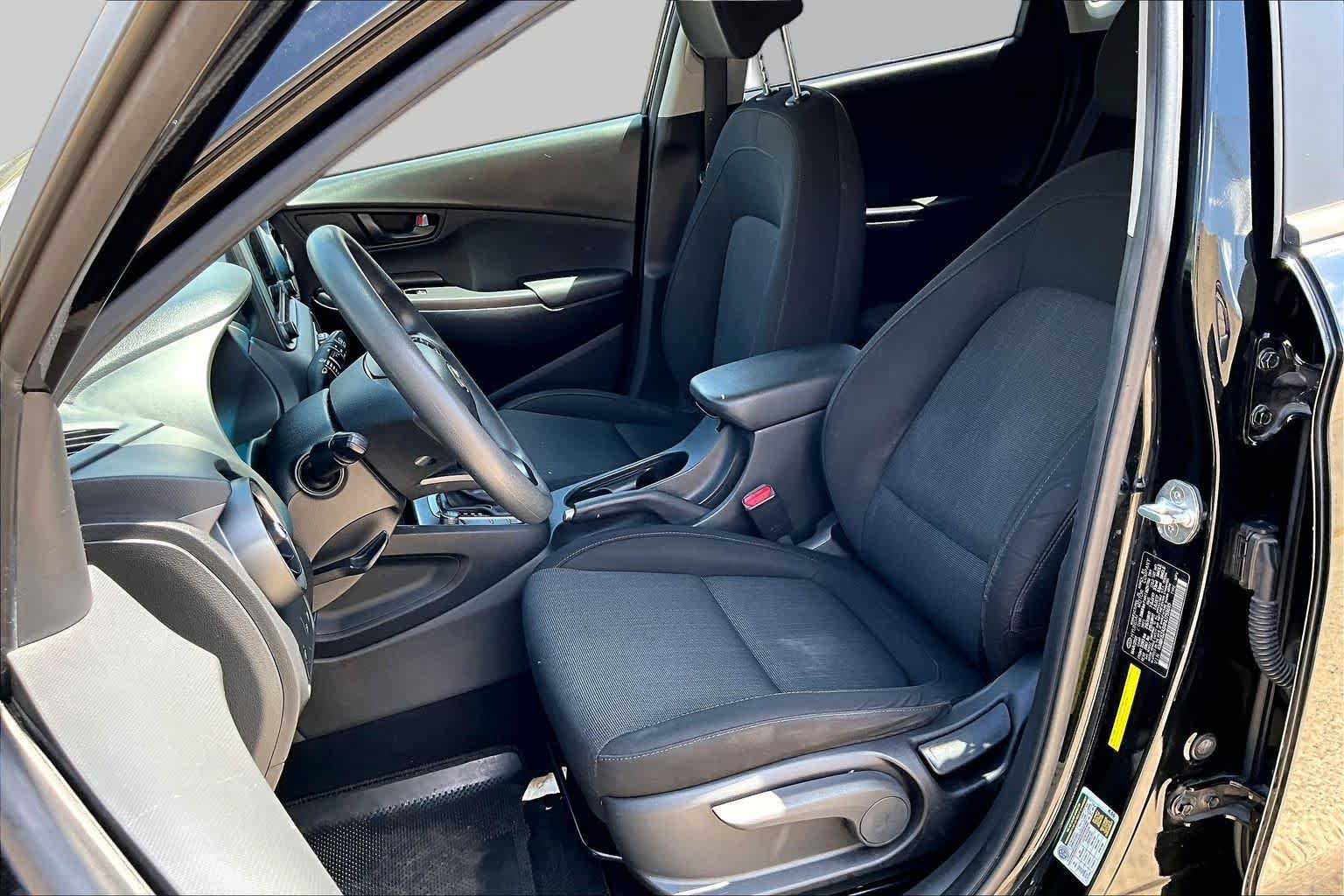 Pre-Owned 2022 Hyundai Kona SEL