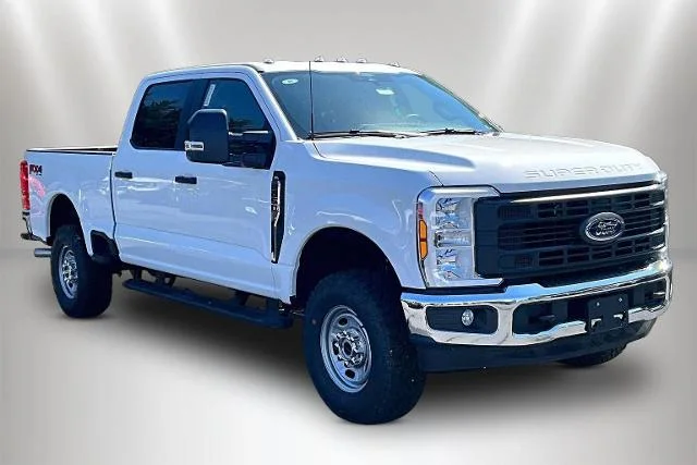 New 2026 Oxford White Ford F-250® XL image 14
