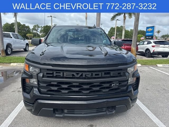 Used 2023 Black Chevrolet Custom image 1