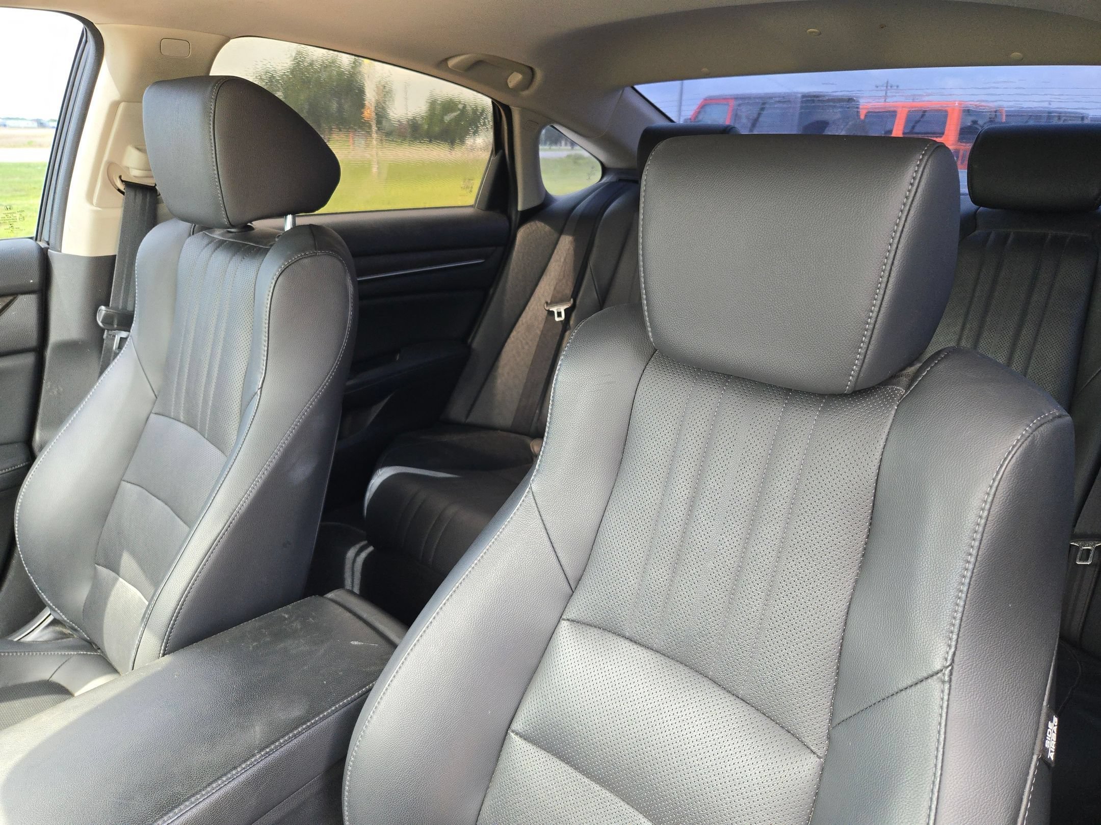 Used 2018 Black Honda EX-L 2.0T image 9