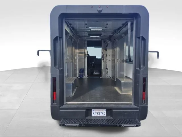 Used 2024 Oyster BrightDrop Base image 3