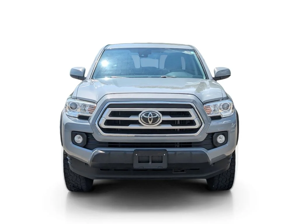 Used 2019 Black Toyota SR5 image 2