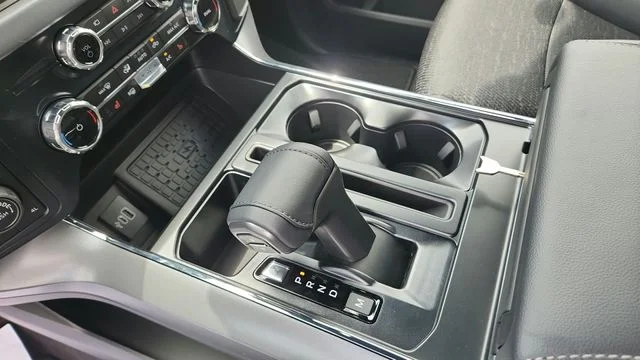 New 2026 Avalanche Ford XLT image 15