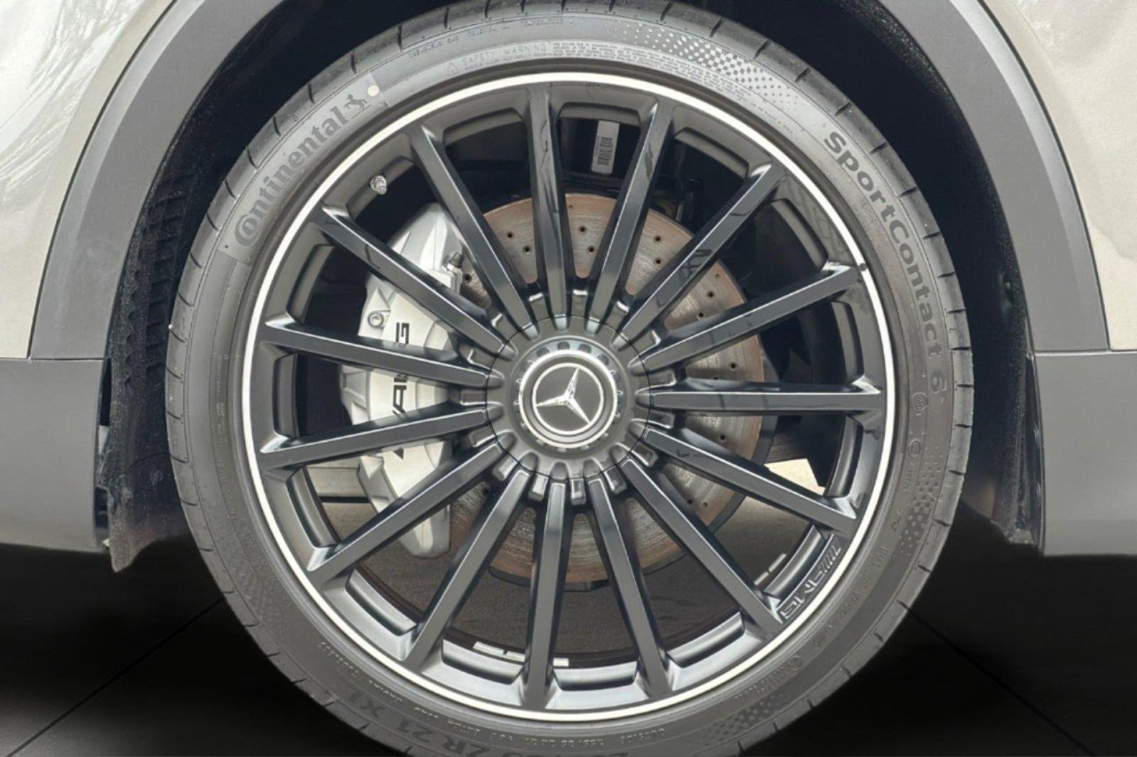 New 2026 Mountain Grey Metallic Mercedes-Benz AMG® GLB 35 4MATIC SUV image 25