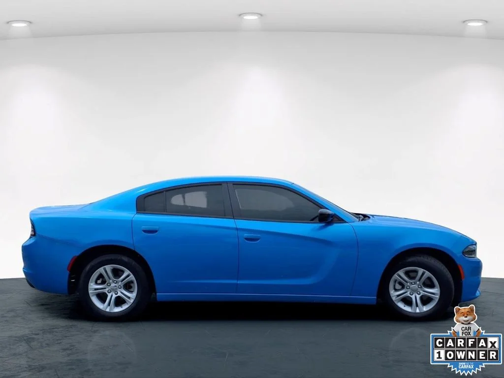 Used 2023 Blue Dodge SXT image 7