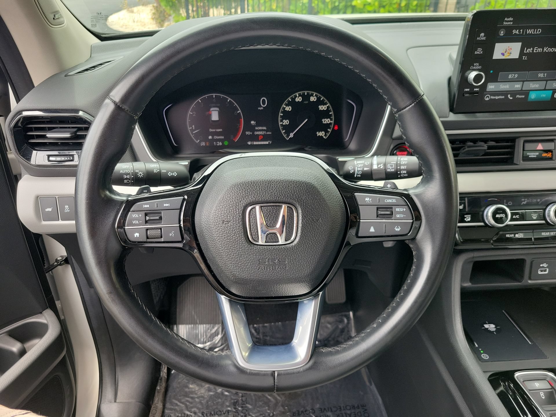 Certified Used 2025 Platinum White Pearl Honda 2WD Touring image 72