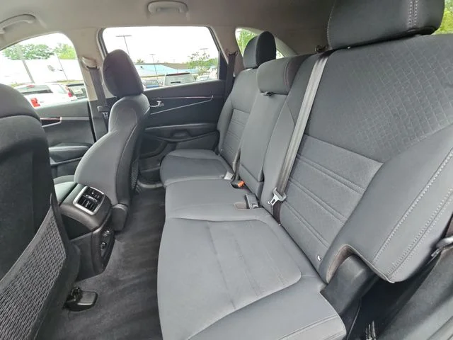 Used 2019 Silver Kia LX image 28