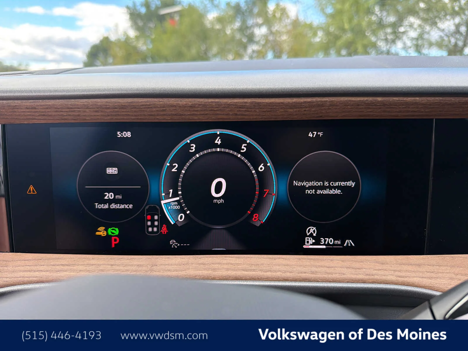 New 2027 Black Volkswagen SE w/Technology image 18