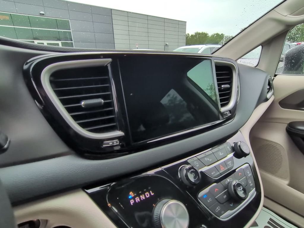Used 2023 White Chrysler Touring L image 24