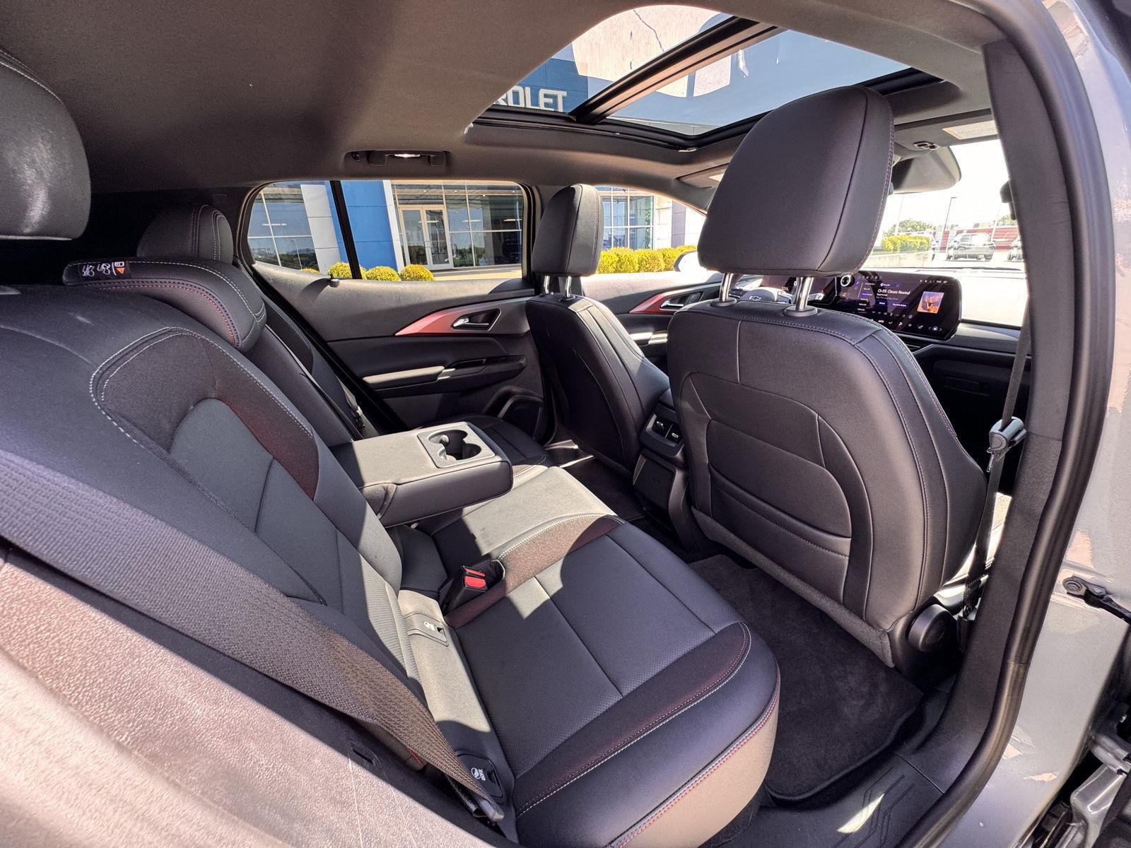 2026 Chevrolet Equinox EV RS - Photo 46