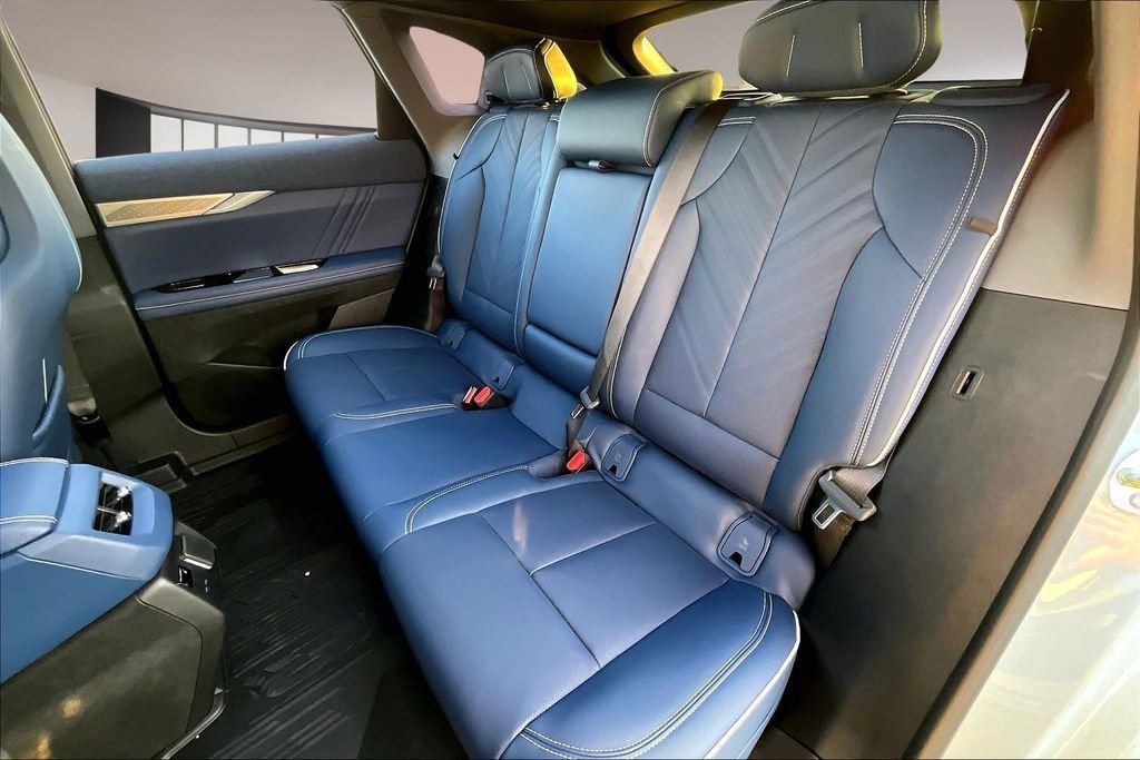 2026 Cadillac OPTIQ Premium Sport - Photo 10