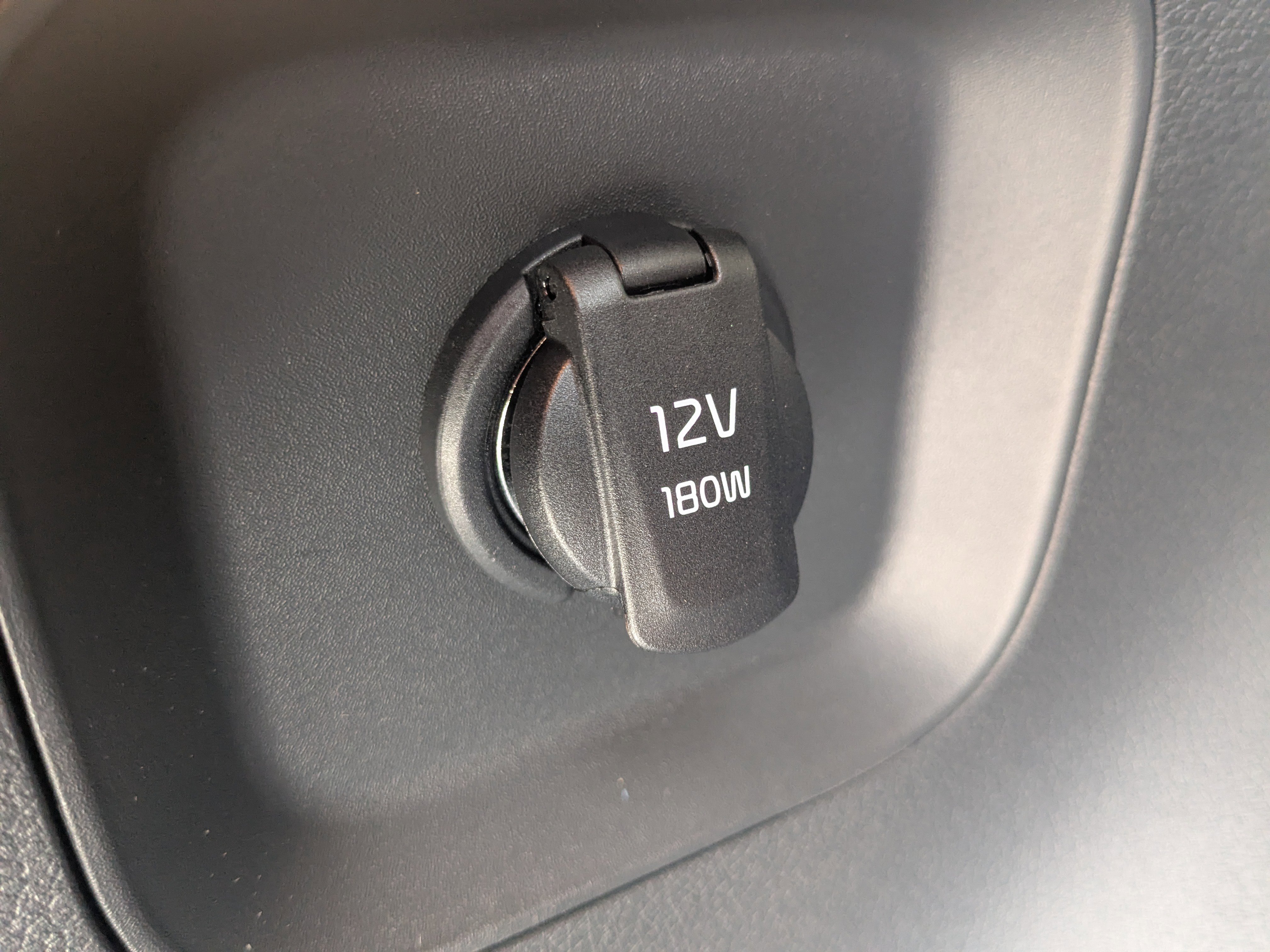 New 2026 Snow White Pearl Kia LX image 15