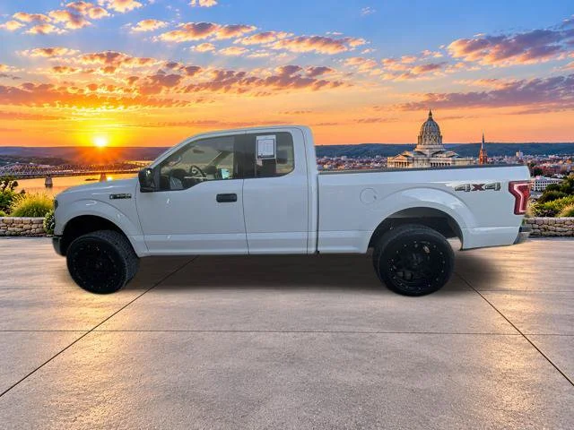 Used 2017 White Ford XLT image 6