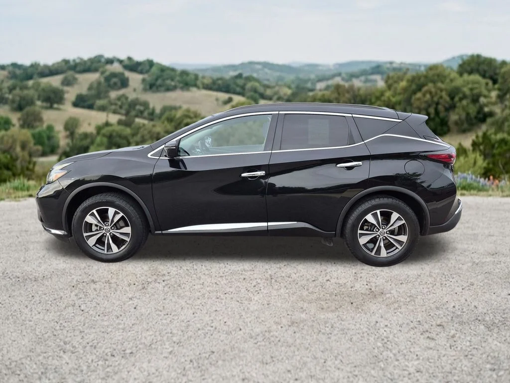 Used 2021 Black Nissan SV image 5