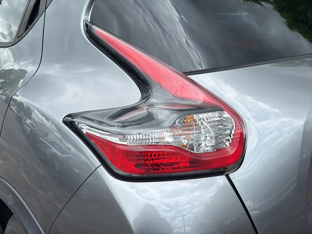 Used 2017 Gray Nissan SL image 13