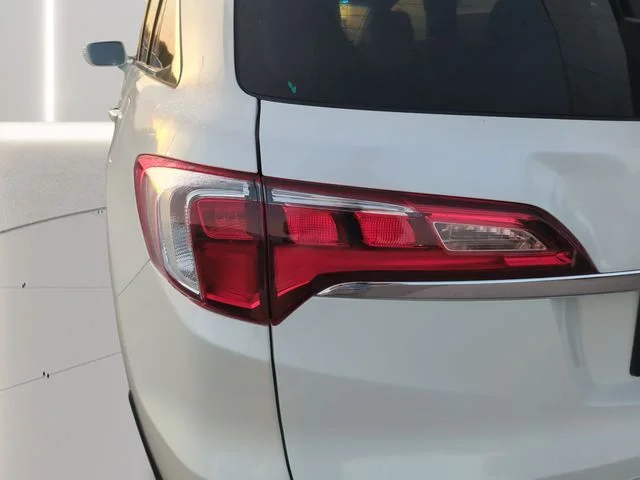 Used 2018 White Acura Technology Package image 8