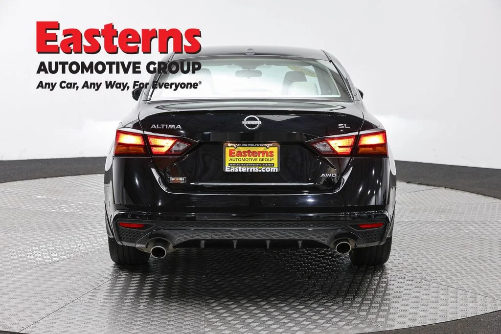 Used 2024 Black Nissan 2.5 SL image 6