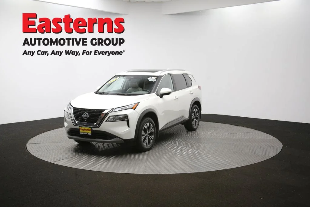 Used 2022 White Nissan SV image 56