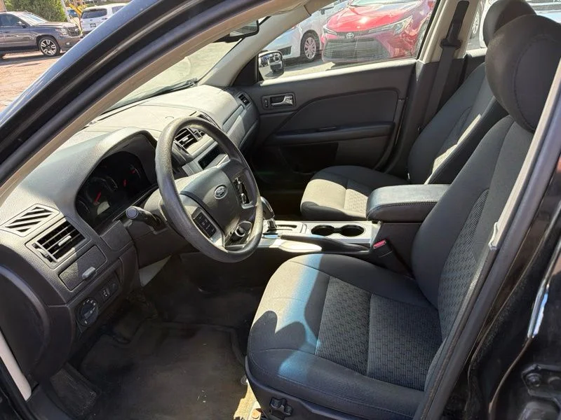 Used 2011 Black Ford SE image 11