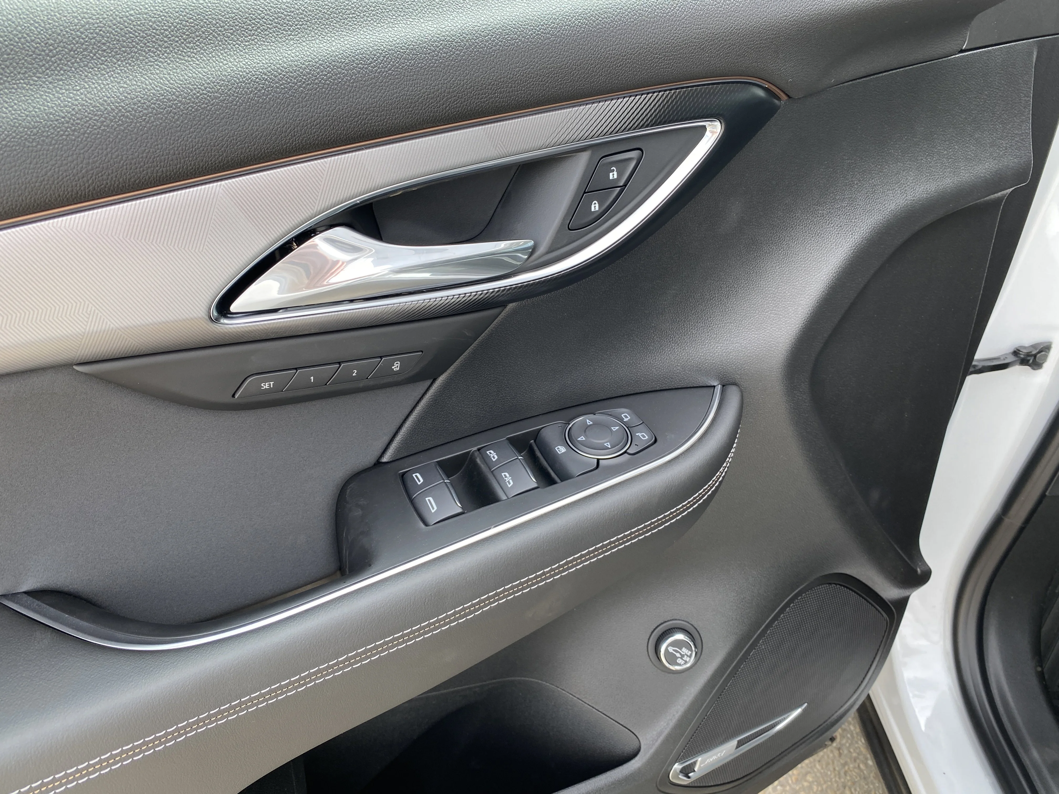 New 2026 Summit White Buick Sport Touring image 26