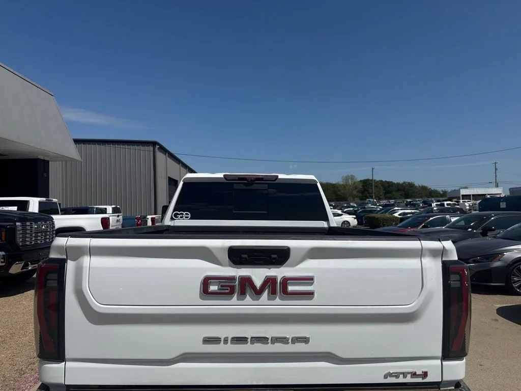 Used 2024 White GMC AT4 image 3