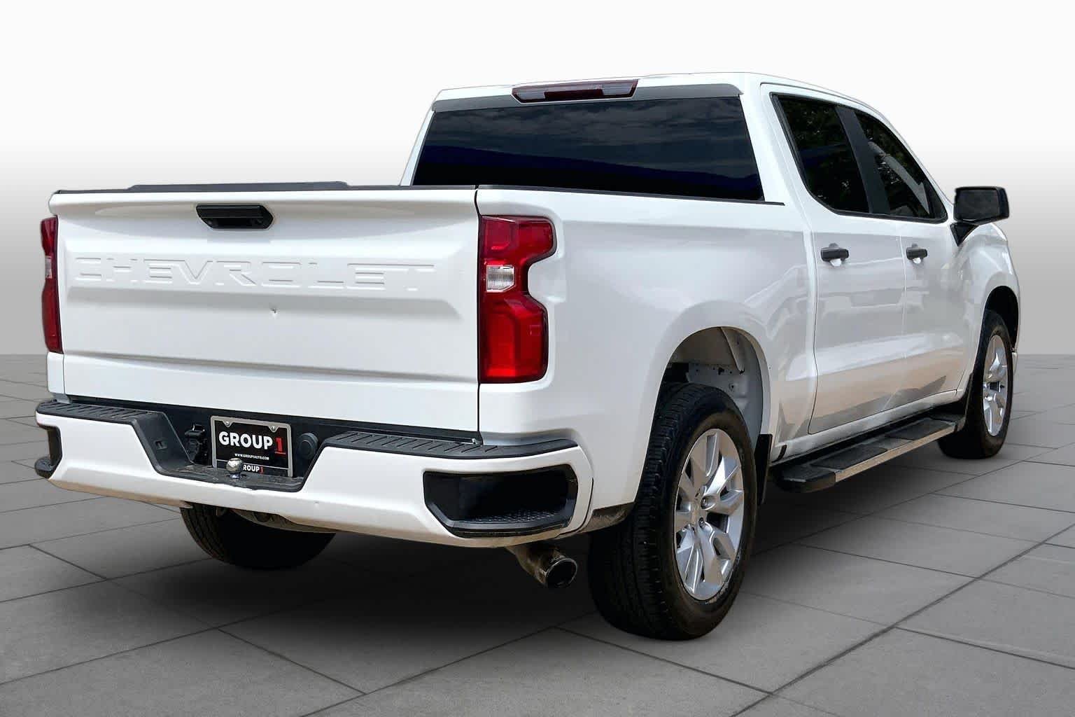 Used 2020 Summit White Chevrolet Custom image 12