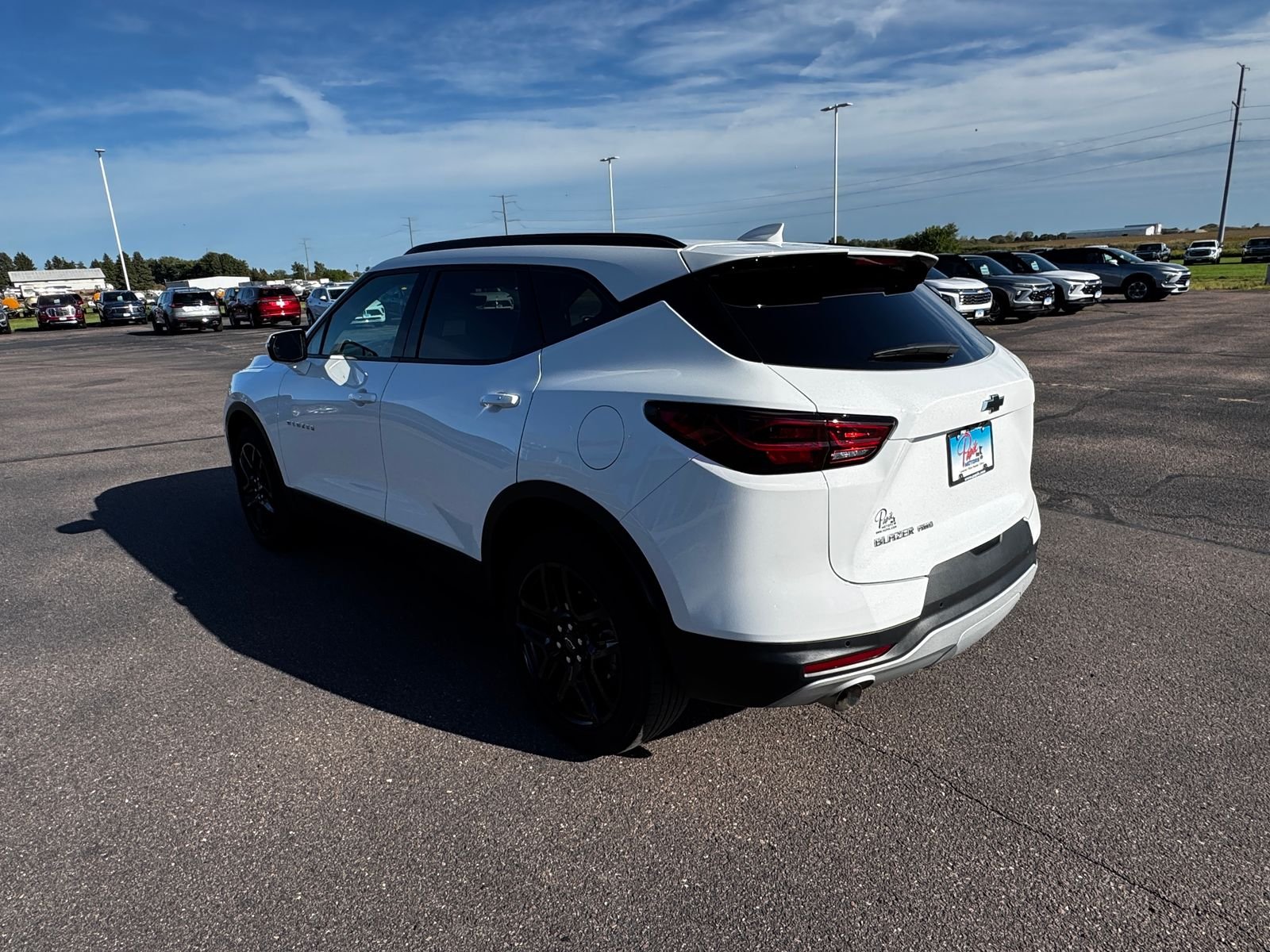 Used 2024 Summit White Chevrolet LT image 7