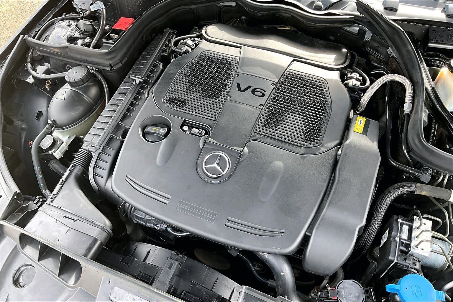 Used 2012  Mercedes-Benz E 350 image 31