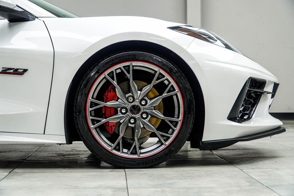 Used 2023 White Chevrolet Stingray image 10