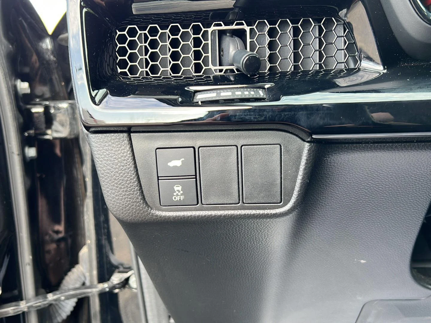 Used 2024 Crystal Black Pearl Honda EX-L image 20