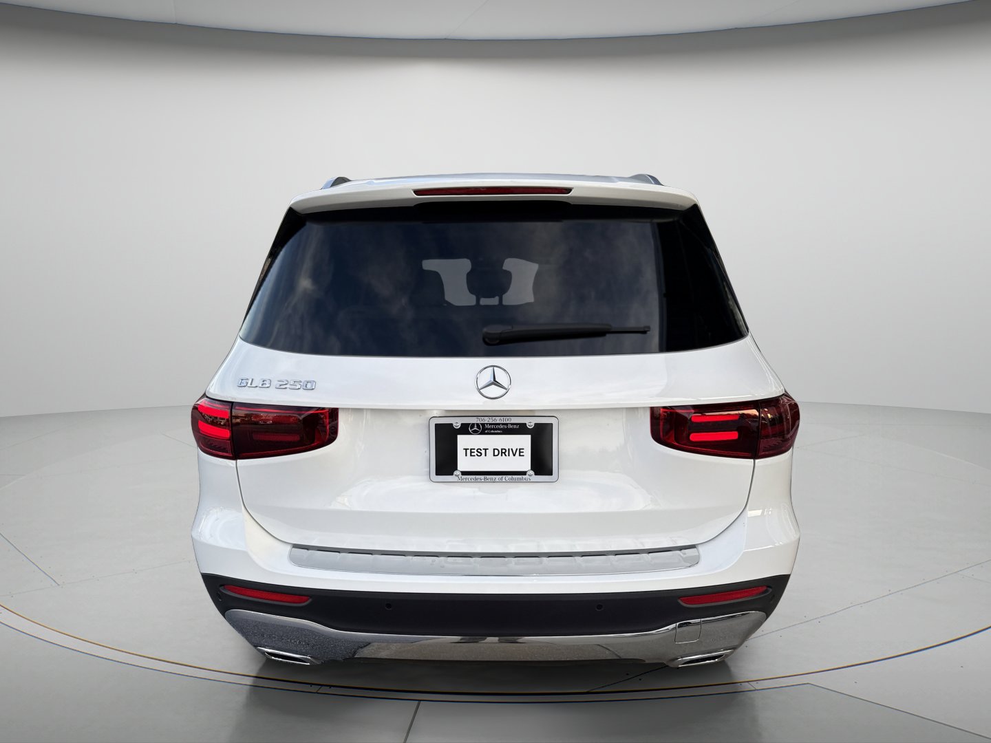 New 2026 Polar White Mercedes-Benz GLB 250 image 4